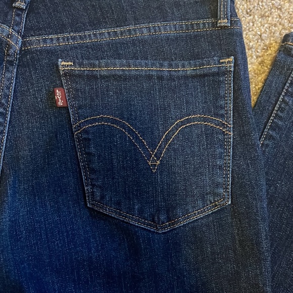 Like new Levi’s 515 Bootcut jeans, size 6 - Picture 3 of 6